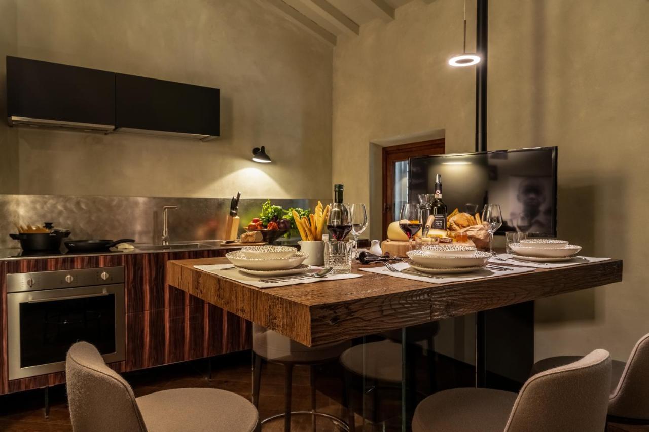 Oltrarno 1881 Apartments ฟลอเรนซ์ ภายนอก รูปภาพ